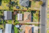 Investor Quit– Must Sell, Brick 3 beds house on 660m2 section, whit RC for 5 new homes, close to supermarkets, schools, town centres, 5 Tunis Road, Panmure, Auckland