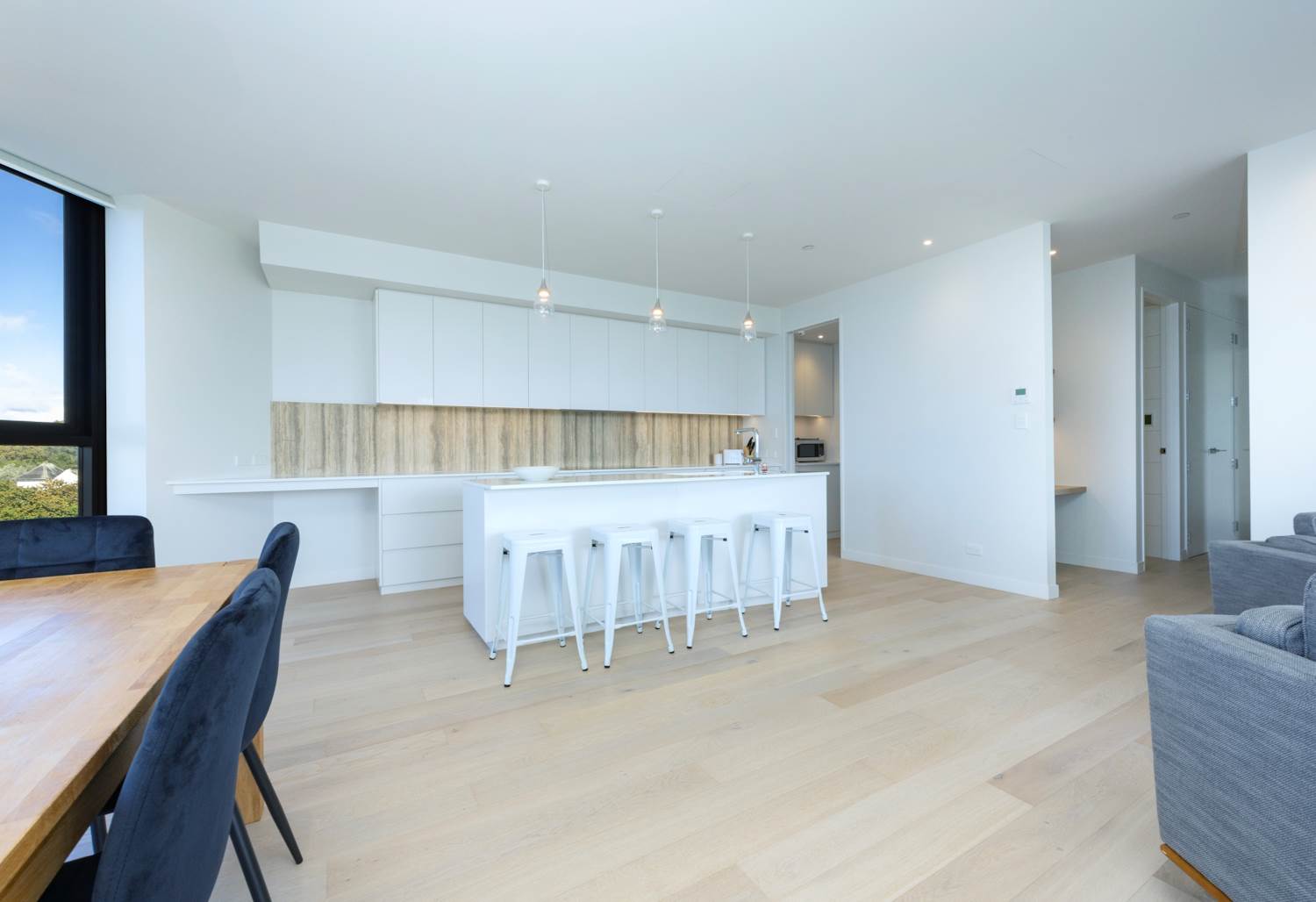 Auckland Grammar and Epsom Girls’ Grammar School zone, overseas vendor, 3 beds 2 baths apartment with 2 car parks, 311/223A Greenlane West, Epsom, Auckland