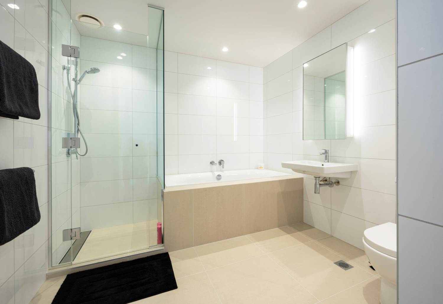 Auckland Grammar and Epsom Girls’ Grammar School zone, overseas vendor, 3 beds 2 baths apartment with 2 car parks, 311/223A Greenlane West, Epsom, Auckland
