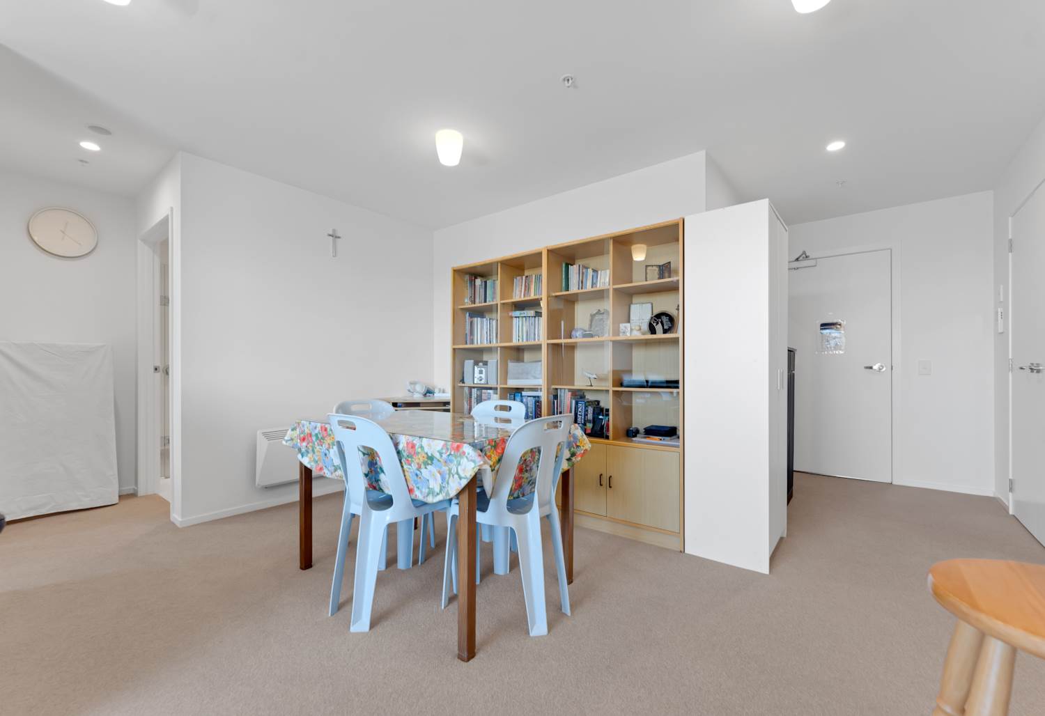 2 beds 1 bath 1 car park apartment, walks to schools, Manurewa town centre, 201/20B Alfriston Road, Manurewa East, Auckland