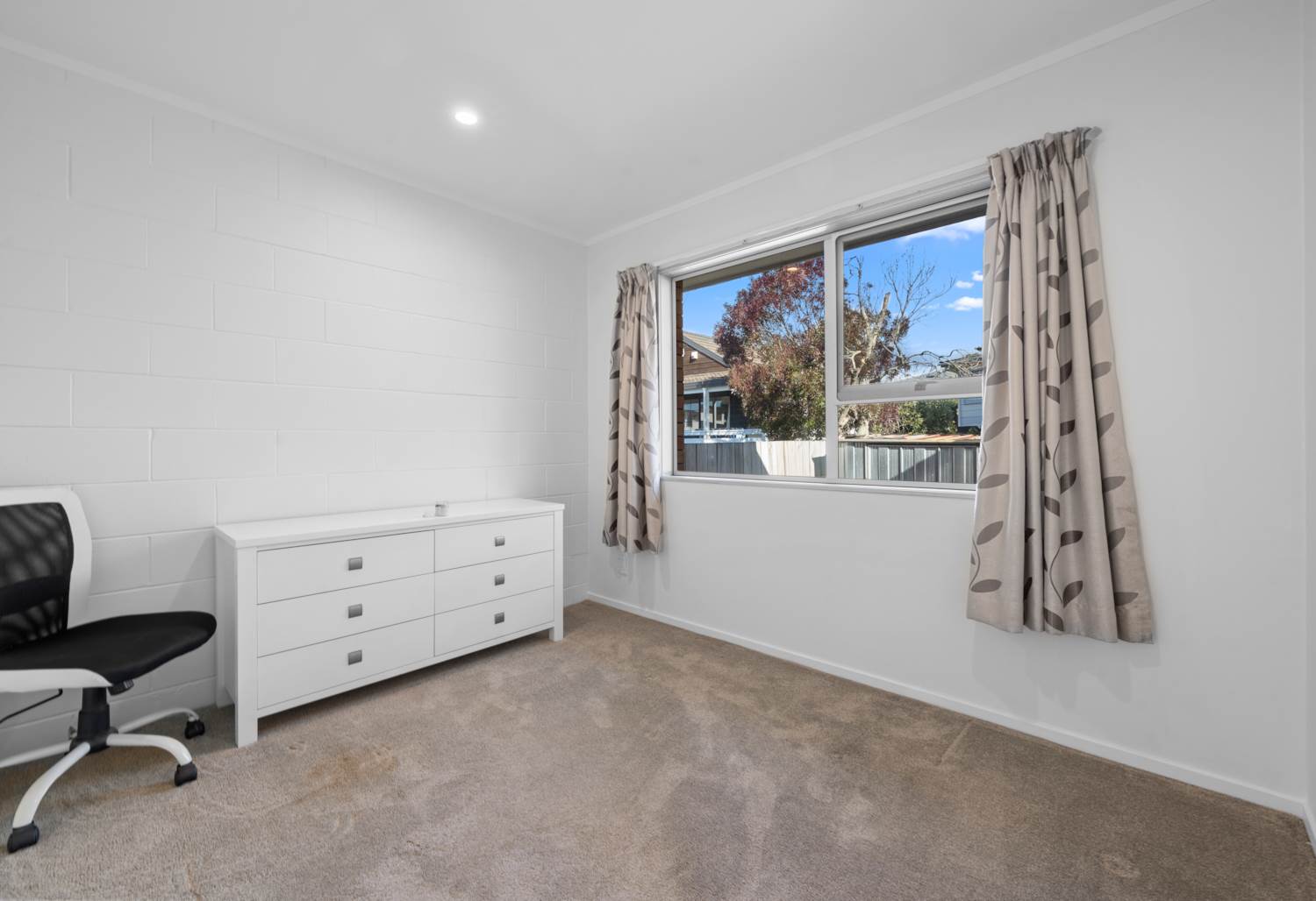 1/112 Gossamer Drive, Pakuranga Heights, Auckland
