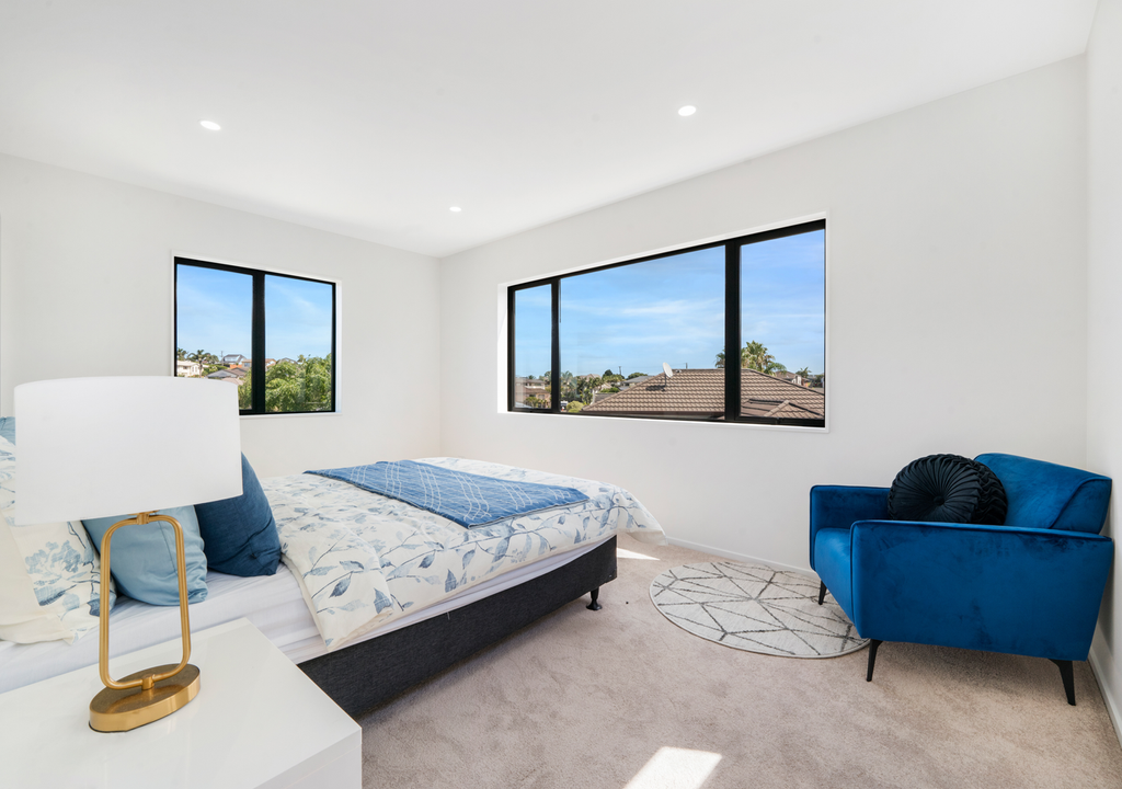 6/90 Picasso Drive, West Harbour, Auckland