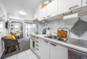 Auckland Girls’ Grammar School zone, Oversea vendor want a quick sale, 53m2 Freehold 2 beds 1.5 baths split-level apartment with 1 car park, 59/146 Fanshawe Street, Auckland Central, Auckland