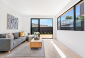 6/90 Picasso Drive, West Harbour, Auckland