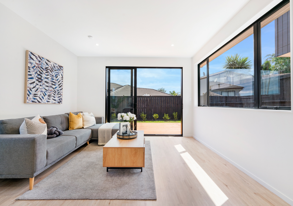 6/90 Picasso Drive, West Harbour, Auckland