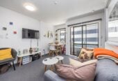 Auckland Girls’ Grammar School zone, Oversea vendor want a quick sale, 53m2 Freehold 2 beds 1.5 baths split-level apartment with 1 car park, 59/146 Fanshawe Street, Auckland Central, Auckland