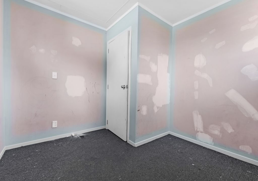 Urgent Sale, 5 Astor Place, Manurewa, Auckland