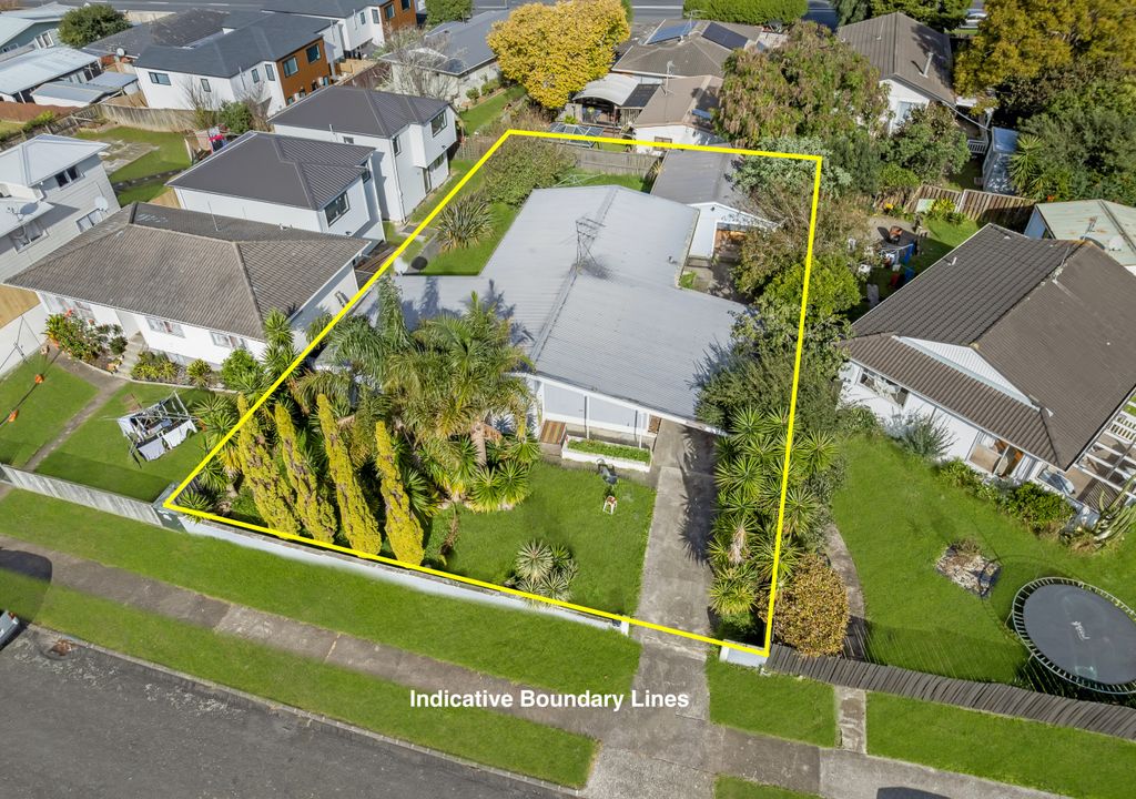 Urgent Sale, 5 Astor Place, Manurewa, Auckland
