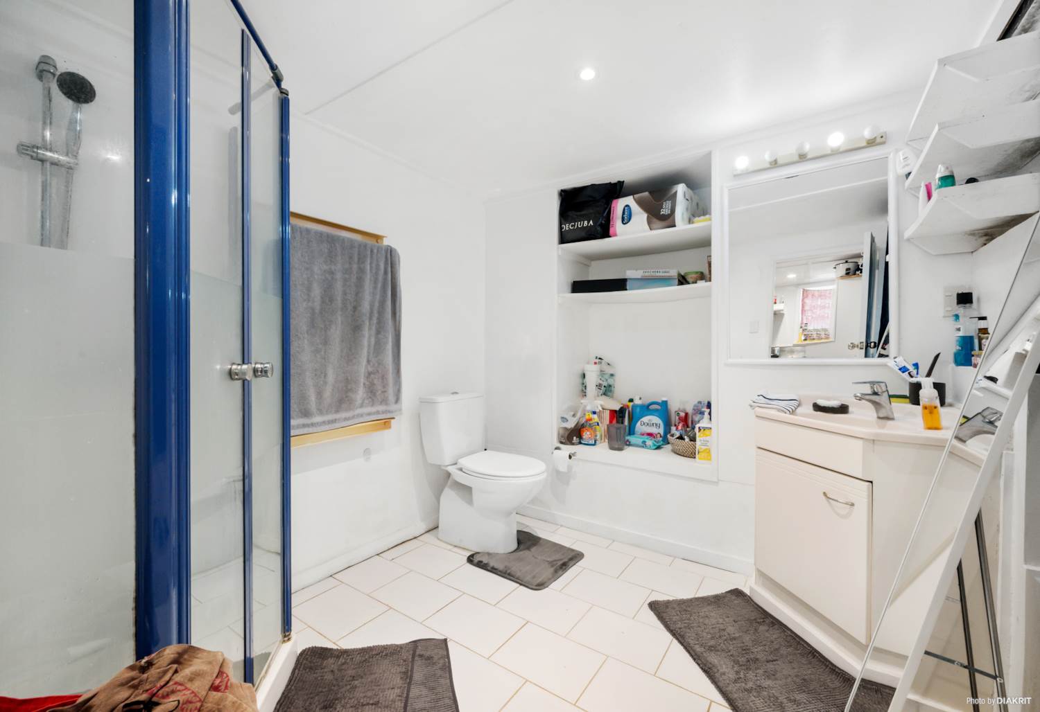 9 Chequers Avenue, Glenfield, Auckland