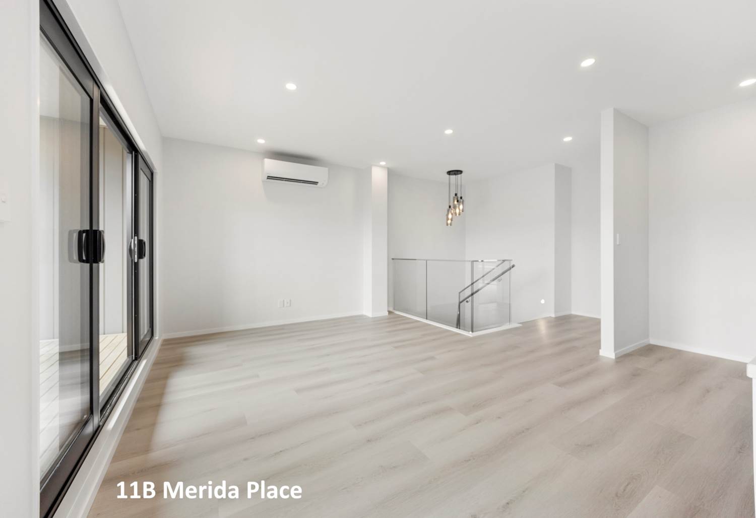 11B Merida Place, Unsworth Heights, Auckland