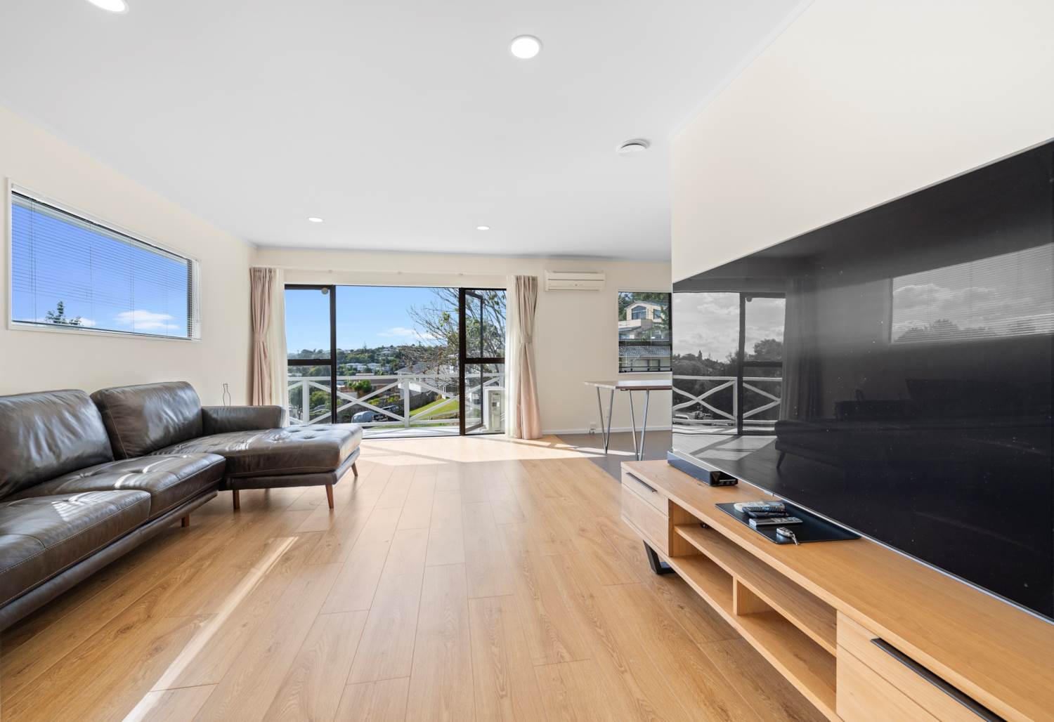 1/27 Sovereign Place, Glenfield, Auckland
