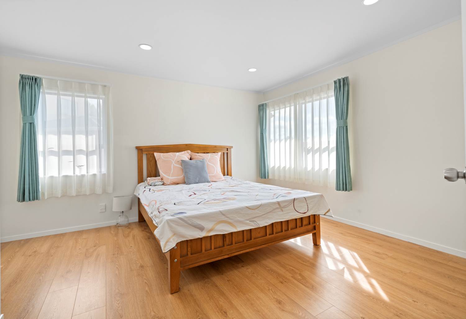 1/27 Sovereign Place, Glenfield, Auckland