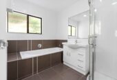 1/27 Sovereign Place, Glenfield, Auckland