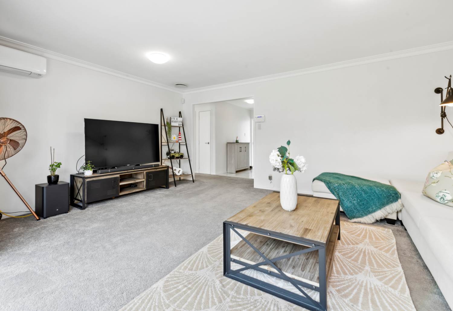 43 Botany Road, Botany Downs, Auckland