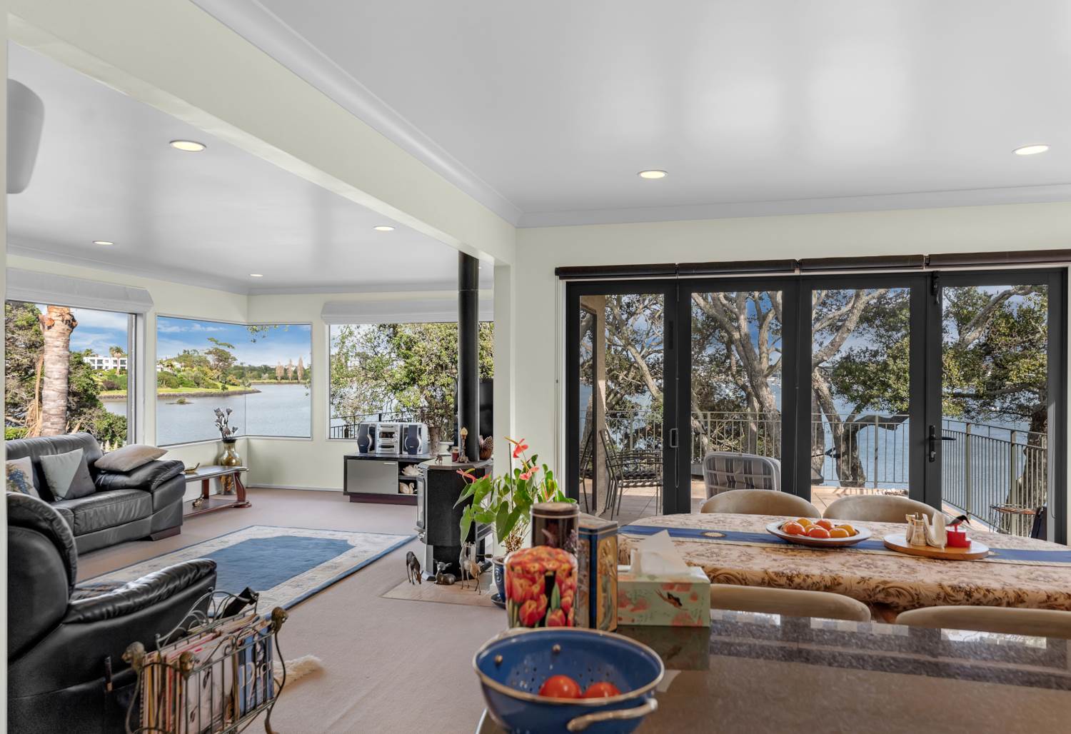18A Sanctuary Point, Sunnyhills, Auckland