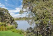 18A Sanctuary Point, Sunnyhills, Auckland