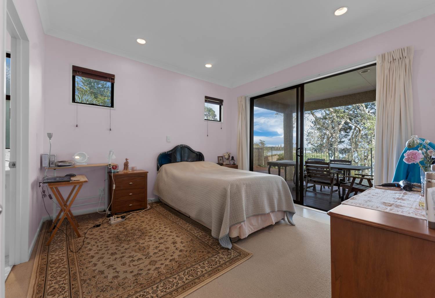 18A Sanctuary Point, Sunnyhills, Auckland