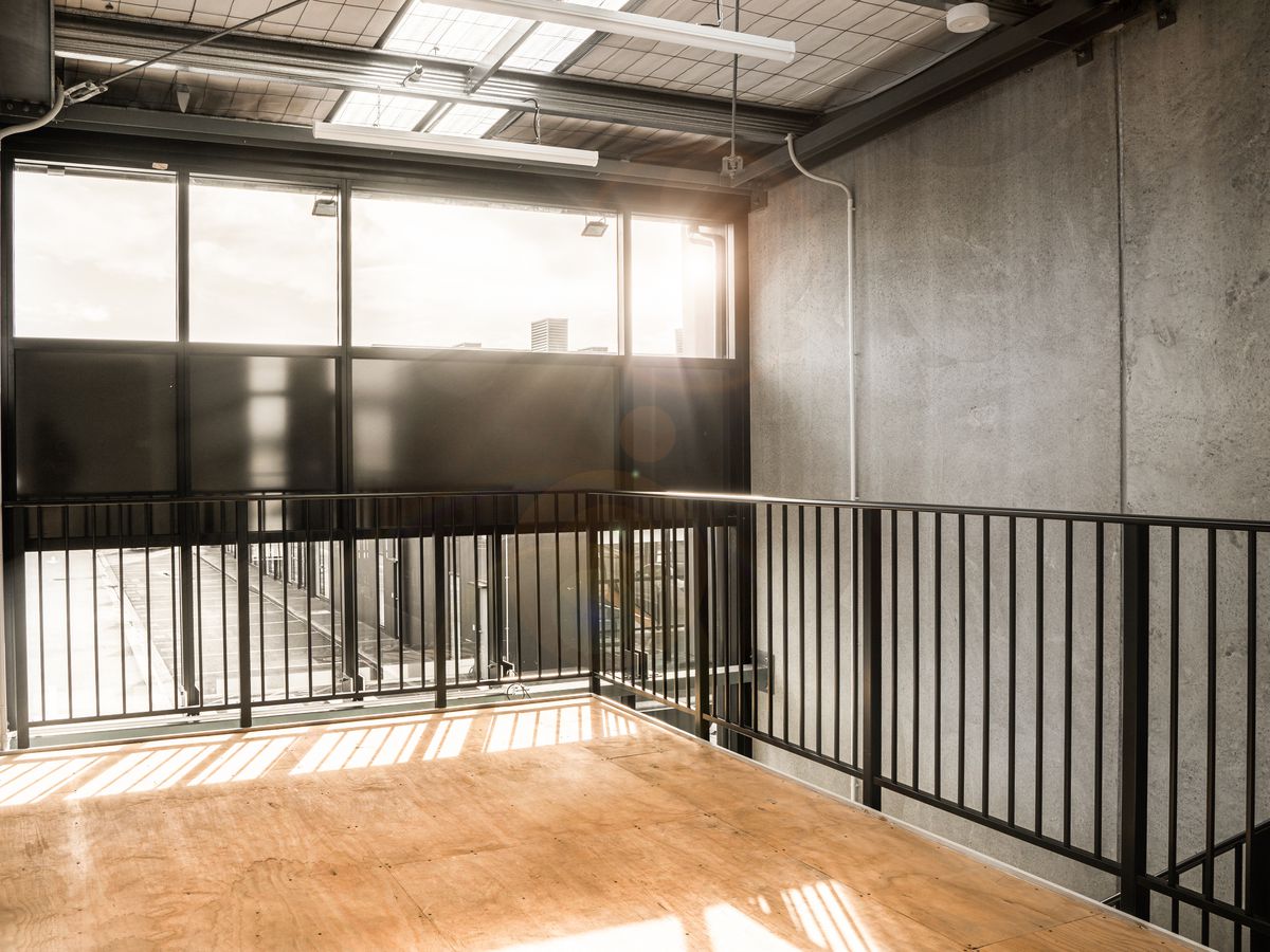 For LEASE- Flexible Commercial Workshop, 18 / 3 Pacific Rise, Mt Wellington, Auckland