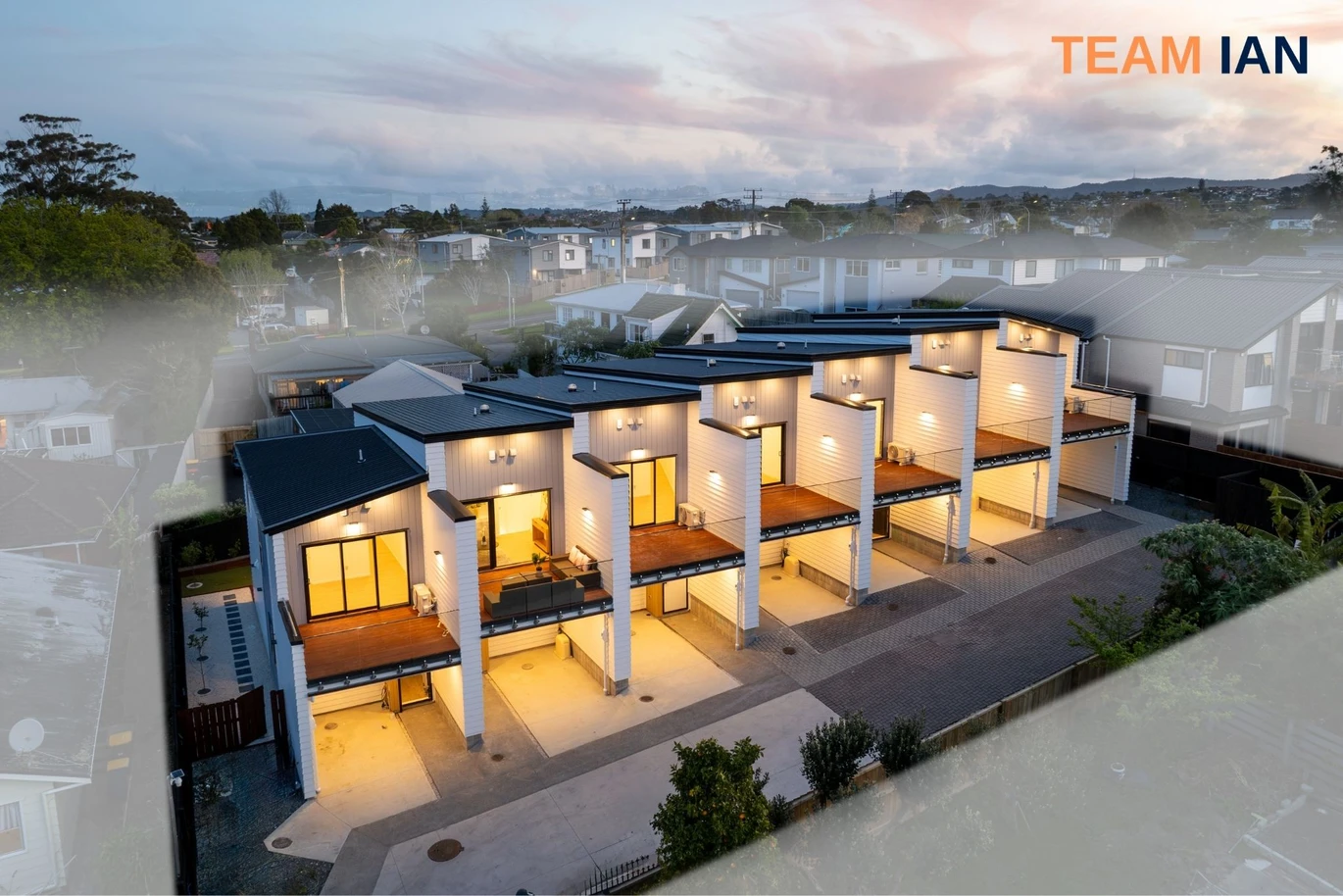 4/14 Sabot Place, Massey, Auckland