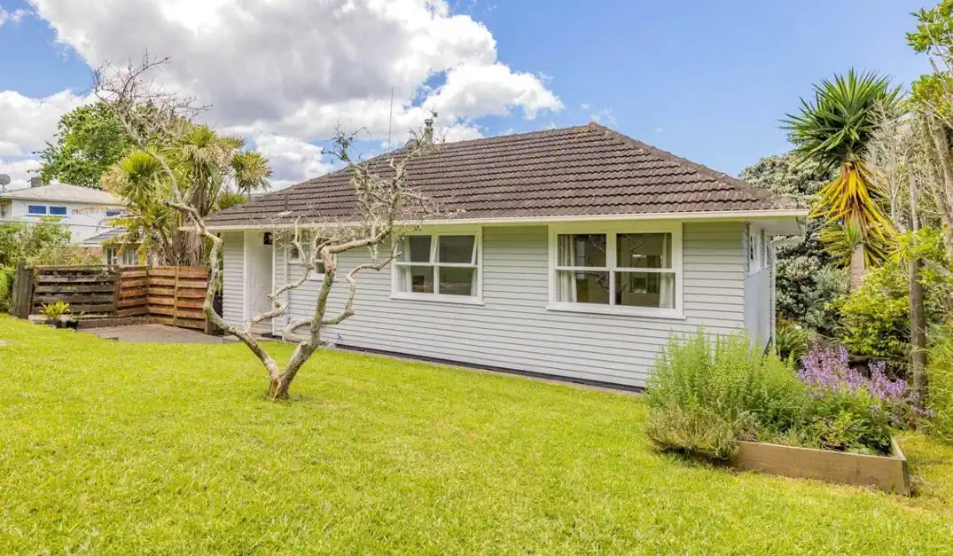 37 Rosalind Road, Glenfield, Auckland