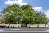 Auckland Grammar and Epsom Girls Grammar school Zone, leasehold 2-bedroom, 1-bathroom unit with a carport, 296 Manukau Road, Epsom, Auckland