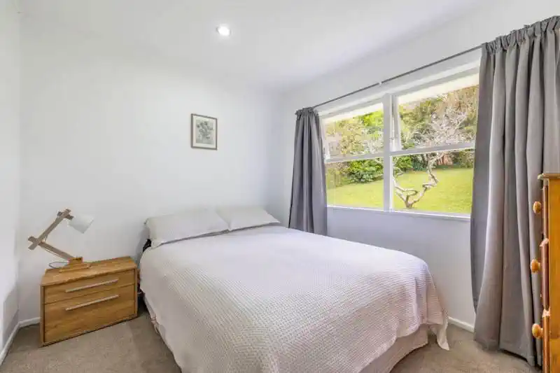 37 Rosalind Road, Glenfield, Auckland