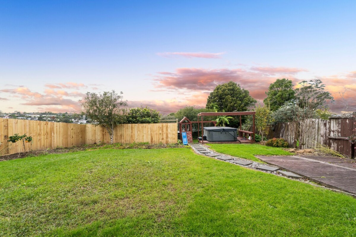92 Gallony Avenue, Massey, Auckland