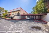 Auckland Grammar and Epsom Girls Grammar school Zone, leasehold 2-bedroom, 1-bathroom unit with a carport, 296 Manukau Road, Epsom, Auckland