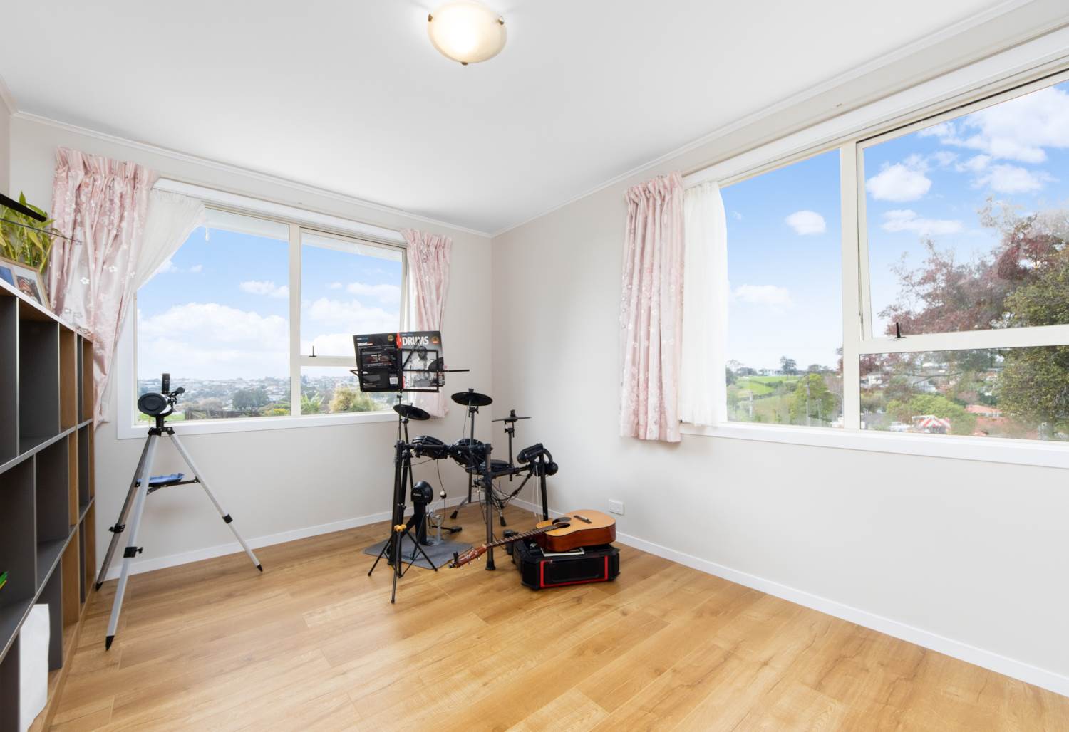 61 Albrecht Avenue, Mt Roskill, Auckland