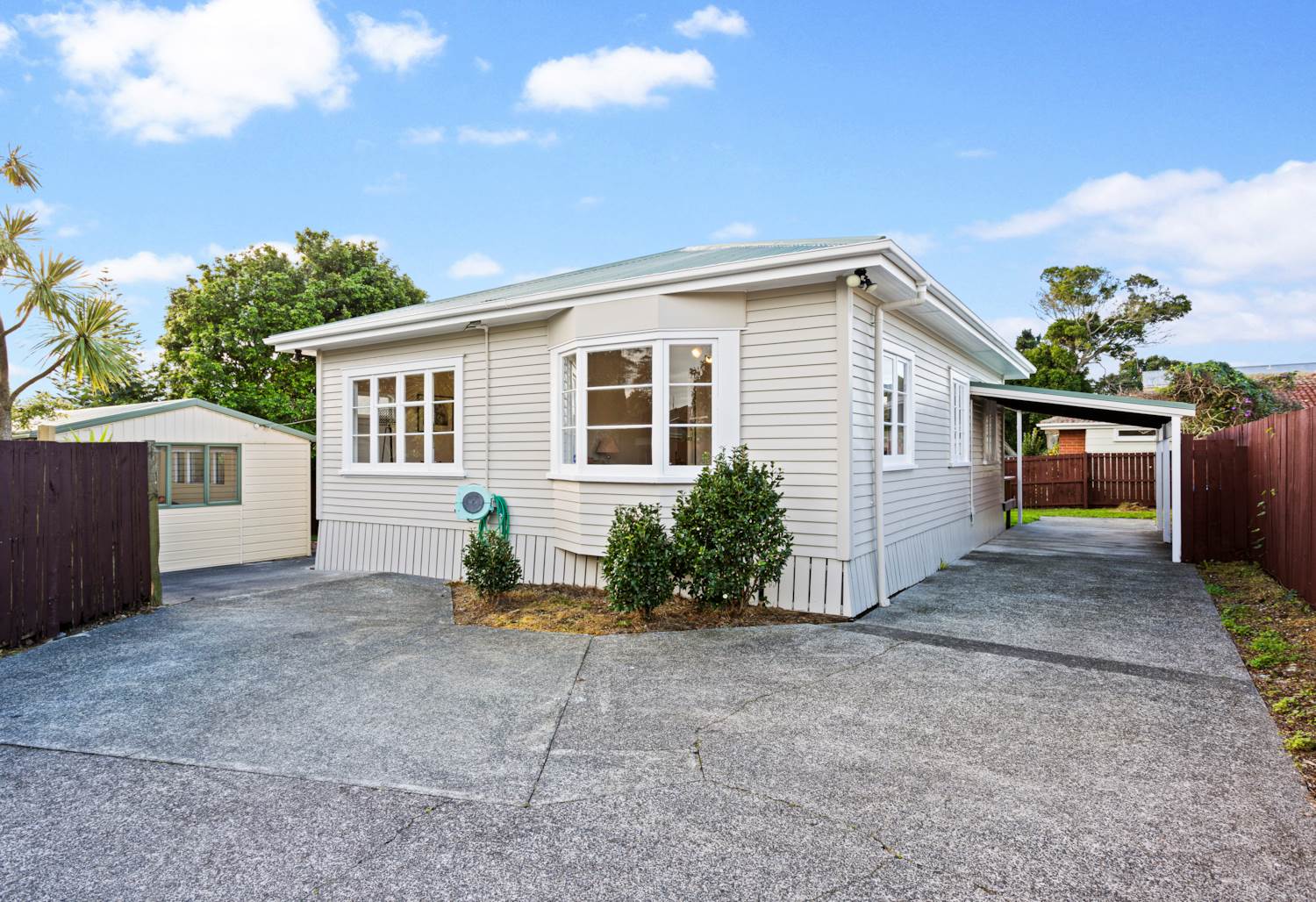 Renovated, 59A Morningside Drive, St Lukes, Auckland