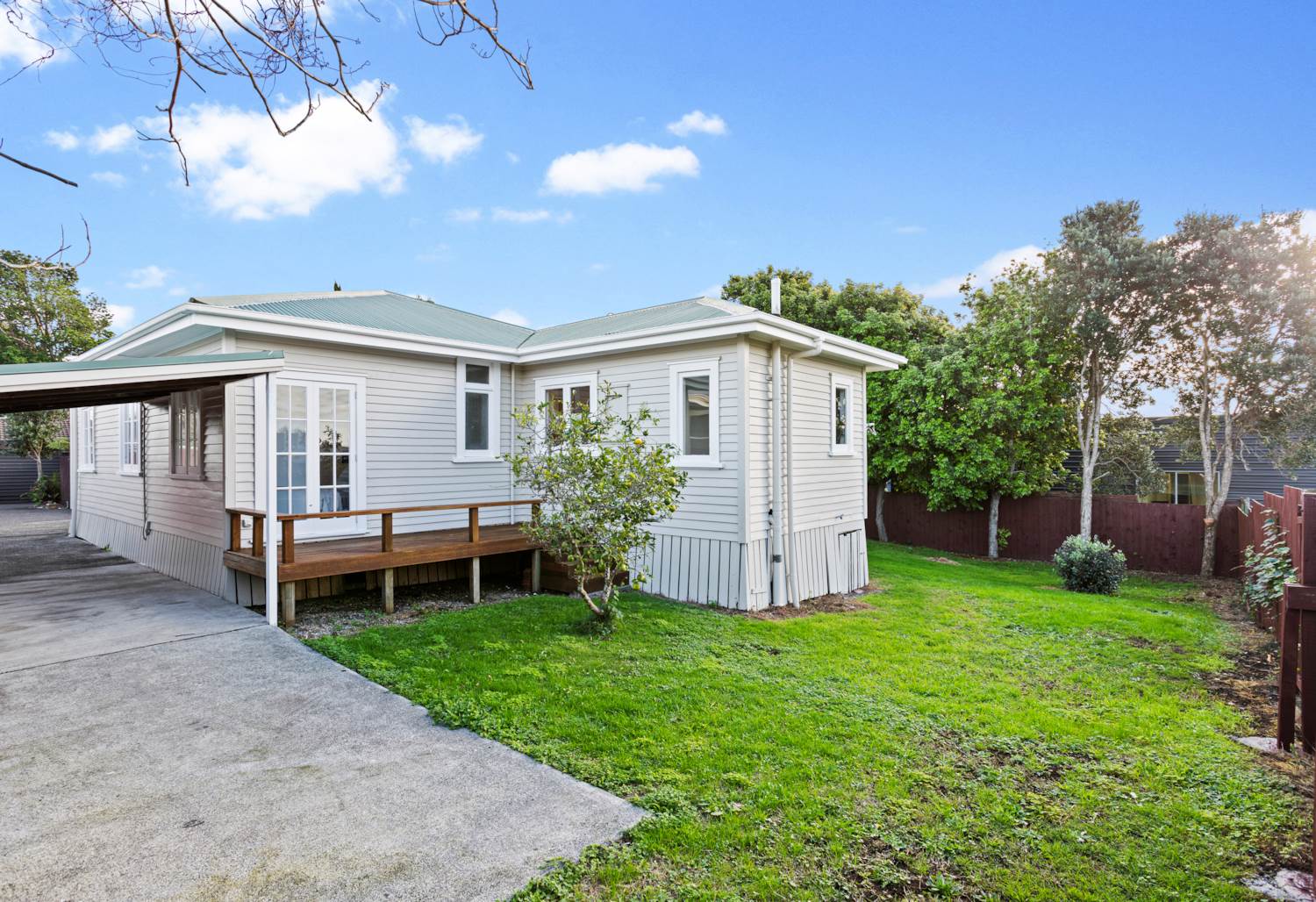 Renovated, 59A Morningside Drive, St Lukes, Auckland