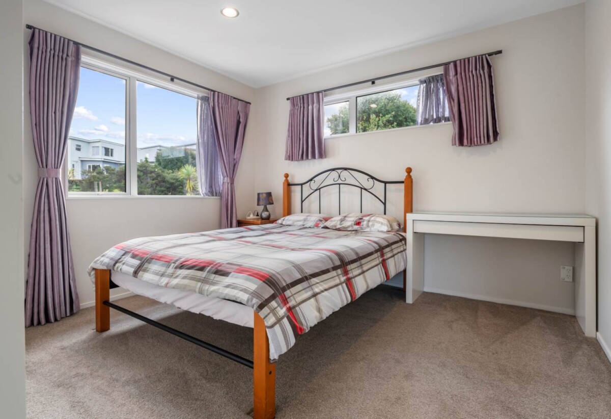 33C Oteha Valley Road, Northcross, Auckland