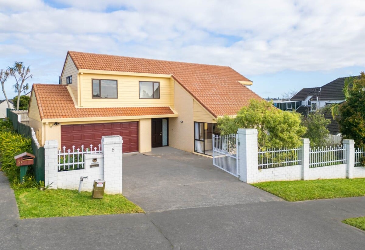 5 Eske Place, Highland Park, Auckland