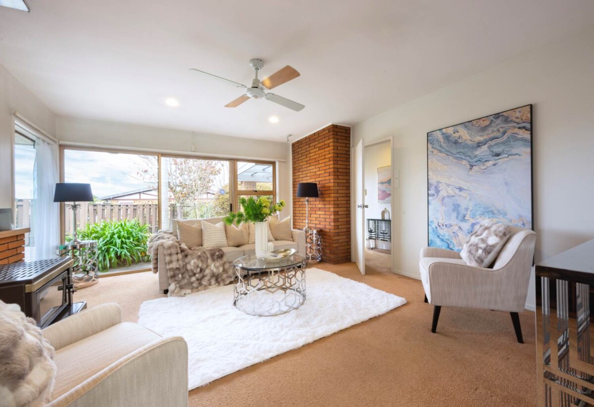 Urgent sale, 55 Walworth Avenue, Pakuranga Heights, Auckland