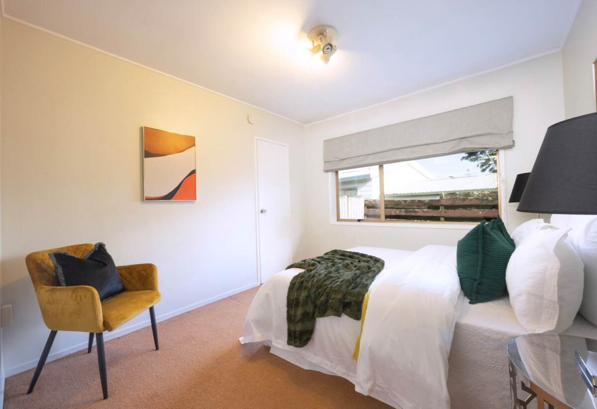 Urgent sale, 55 Walworth Avenue, Pakuranga Heights, Auckland