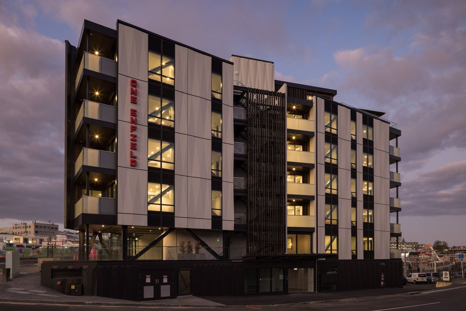 Auckland Grammar School zone, 2 beds 2 baths 1 car park apartment, walks to CRL Maungawhau train station, 206/1 Enfield Street Mount Eden, Auckland