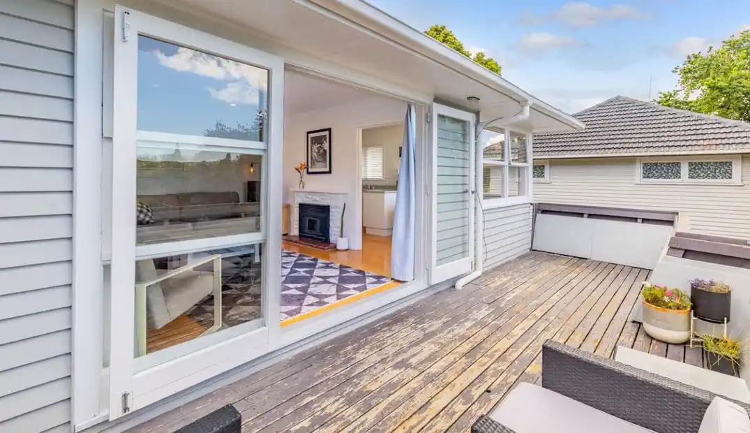 37 Rosalind Road, Glenfield, Auckland