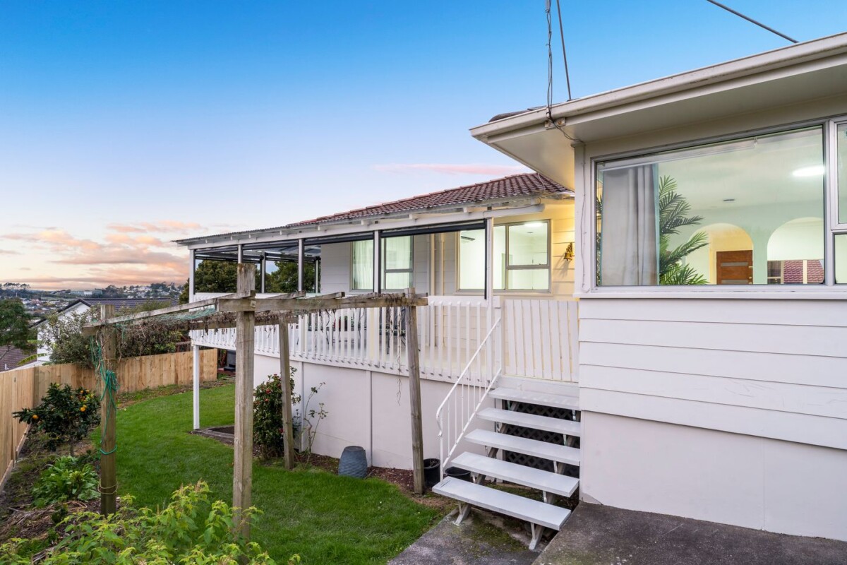 92 Gallony Avenue, Massey, Auckland