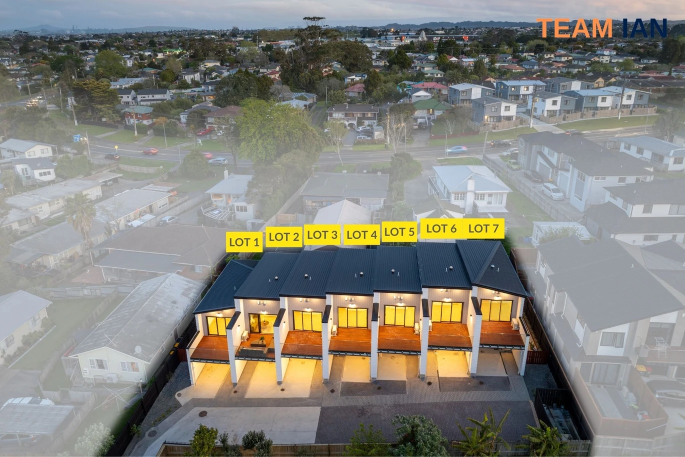 4/14 Sabot Place, Massey, Auckland