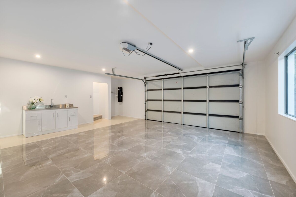 2 Dhaka Lane, Ranui, Auckland