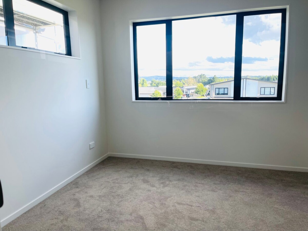 Urgent Sale, Massive Builder Clearance, 15 Auranga Drive, Drury, Auckland
