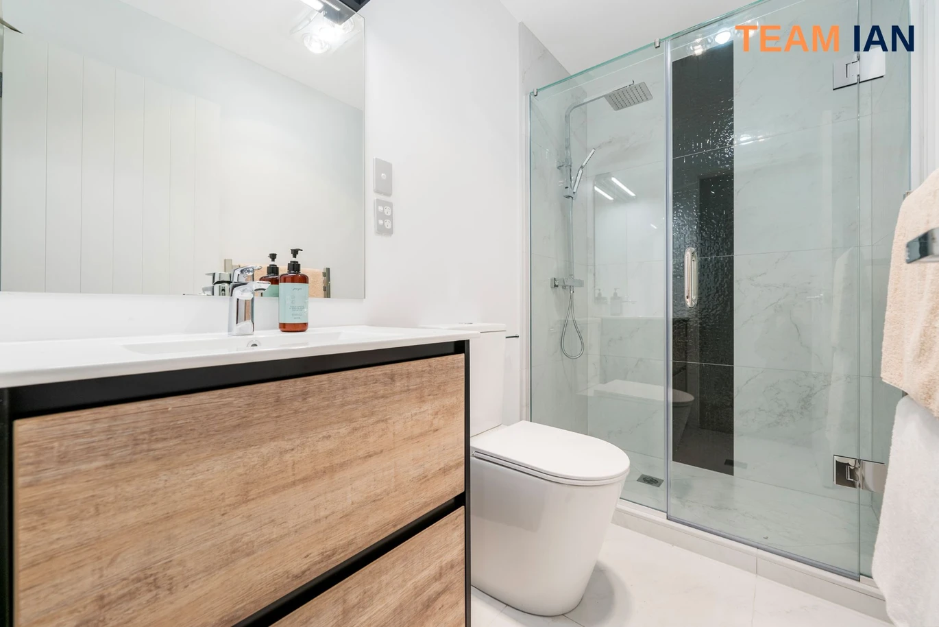 4/14 Sabot Place, Massey, Auckland
