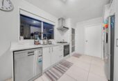 Must sell, 8A Iota Place, Clover Park, , Auckland