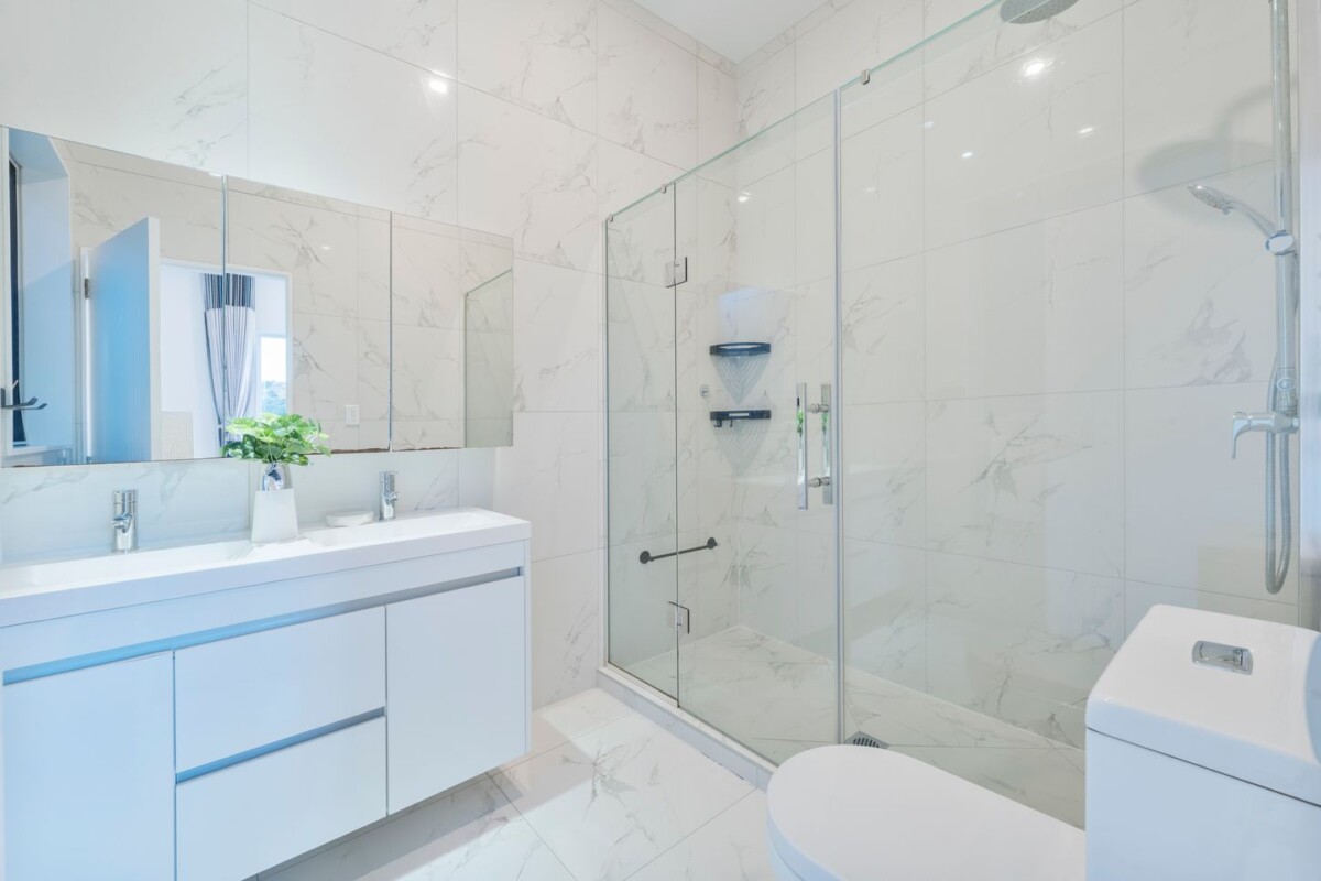 Vendor’s Paying Two Mortgages – This Must Be Sold, 22 Sunshine Boulevard, Sunnyvale, Auckland