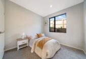 8 Whakairo Crescent, Gulf Harbour