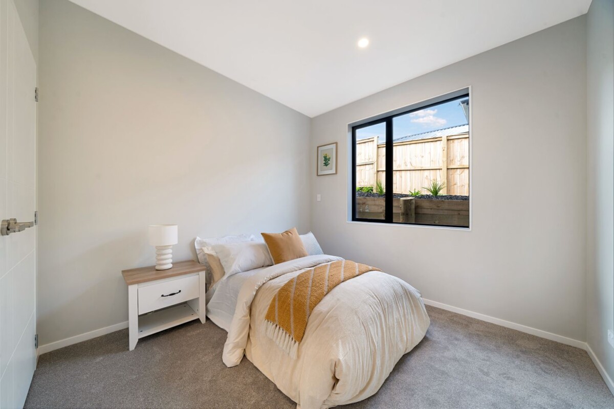 8 Whakairo Crescent, Gulf Harbour