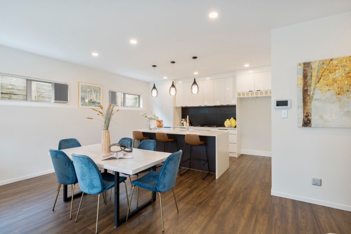 25A View Road, Henderson, Auckland