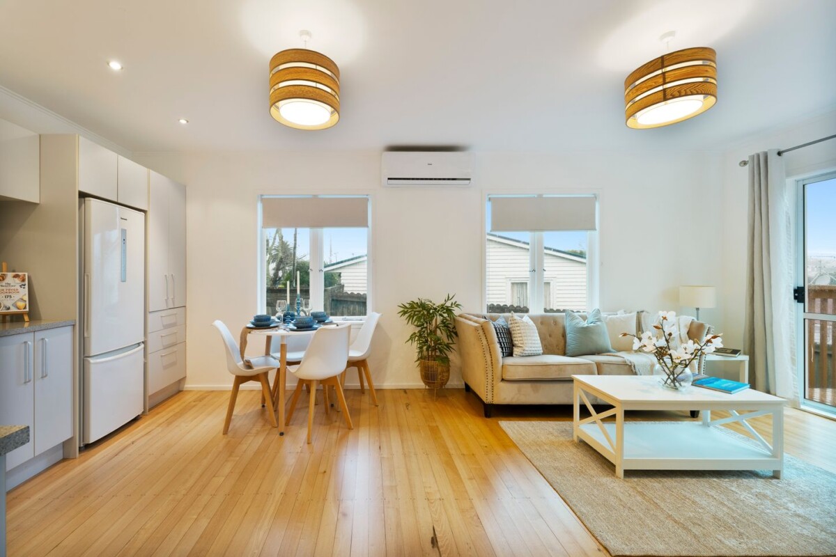 1/39 Lancaster Road, Beach Haven, Auckland