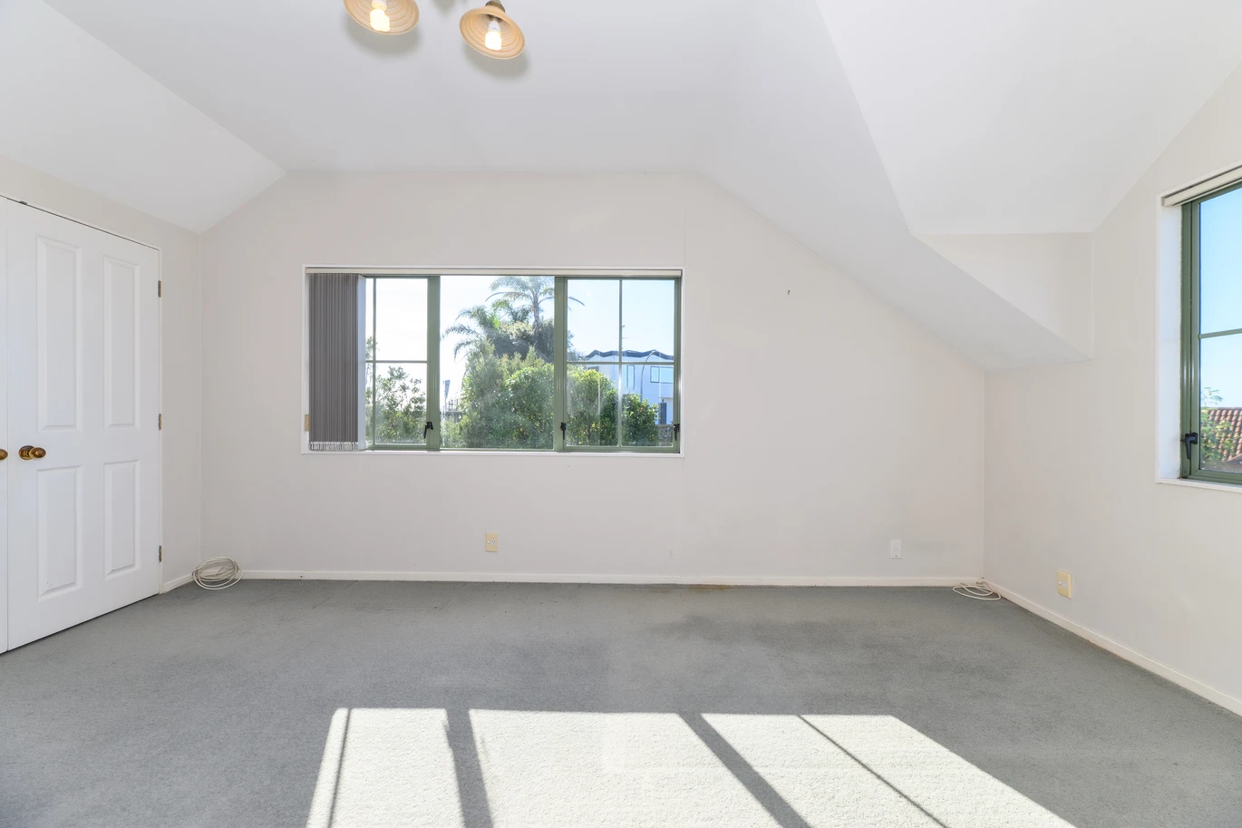 Do-up, 1 Highgrove Lane, Totara Vale, Auckland