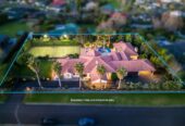 9 Burgundy Park Avenue, Henderson Heights, Auckland